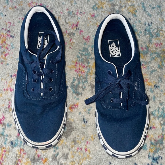 Vans - Picture 1 of 3